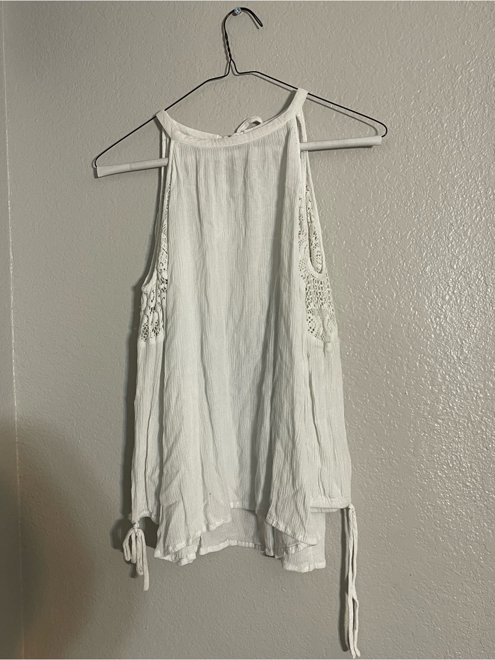 Band of Gypsies White Crochet-Trim cold shoulder top